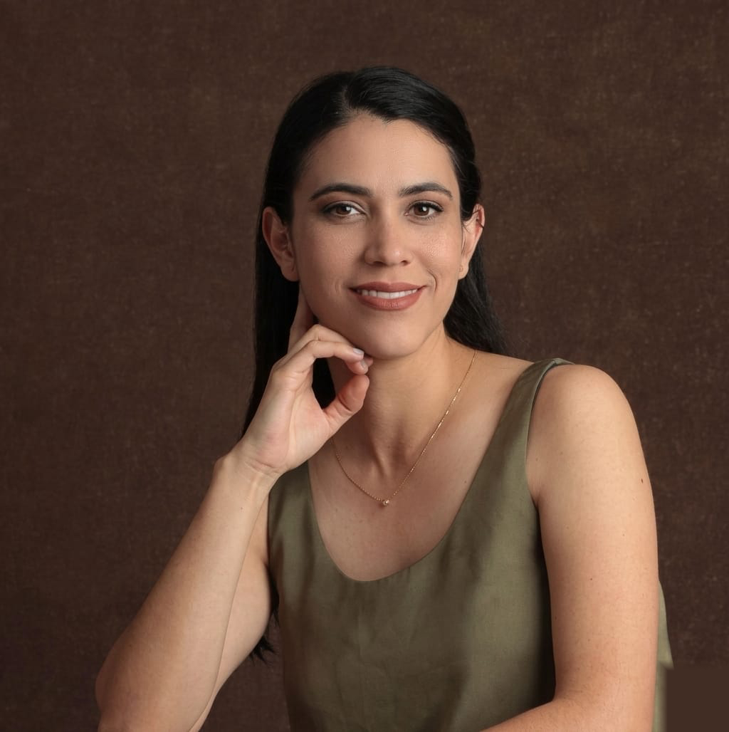 Dra. Lucero Vaca — Ginecóloga y Obstetra en Guadalajara